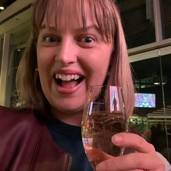 Meet your Posher, Vanessa - Picture 1 of 1